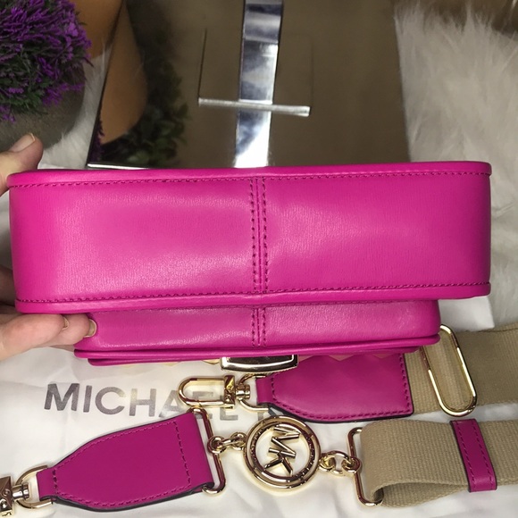 MMK Studded Bradshaw Leather Camera Crossbody - Picture 7 of 13